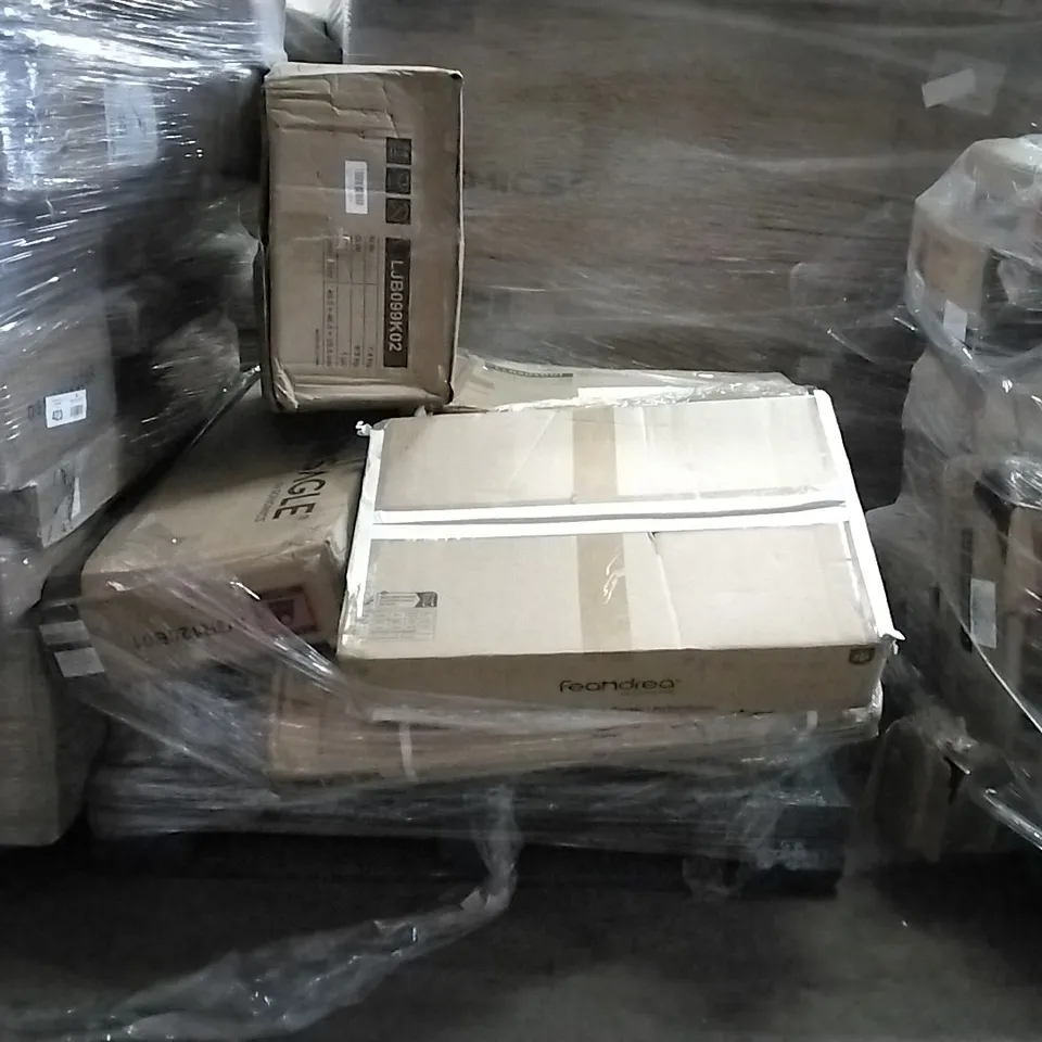 PALLET OF ASSORTED PRODUCTS AND HOUSEHOLD GOODS TO INCLUDE;BAR STOOL,CLOTHES RACK,CAT CONDO