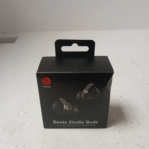 BEATS STUDIO BUDS – WIRELESS EARBUDS (BOXED) 