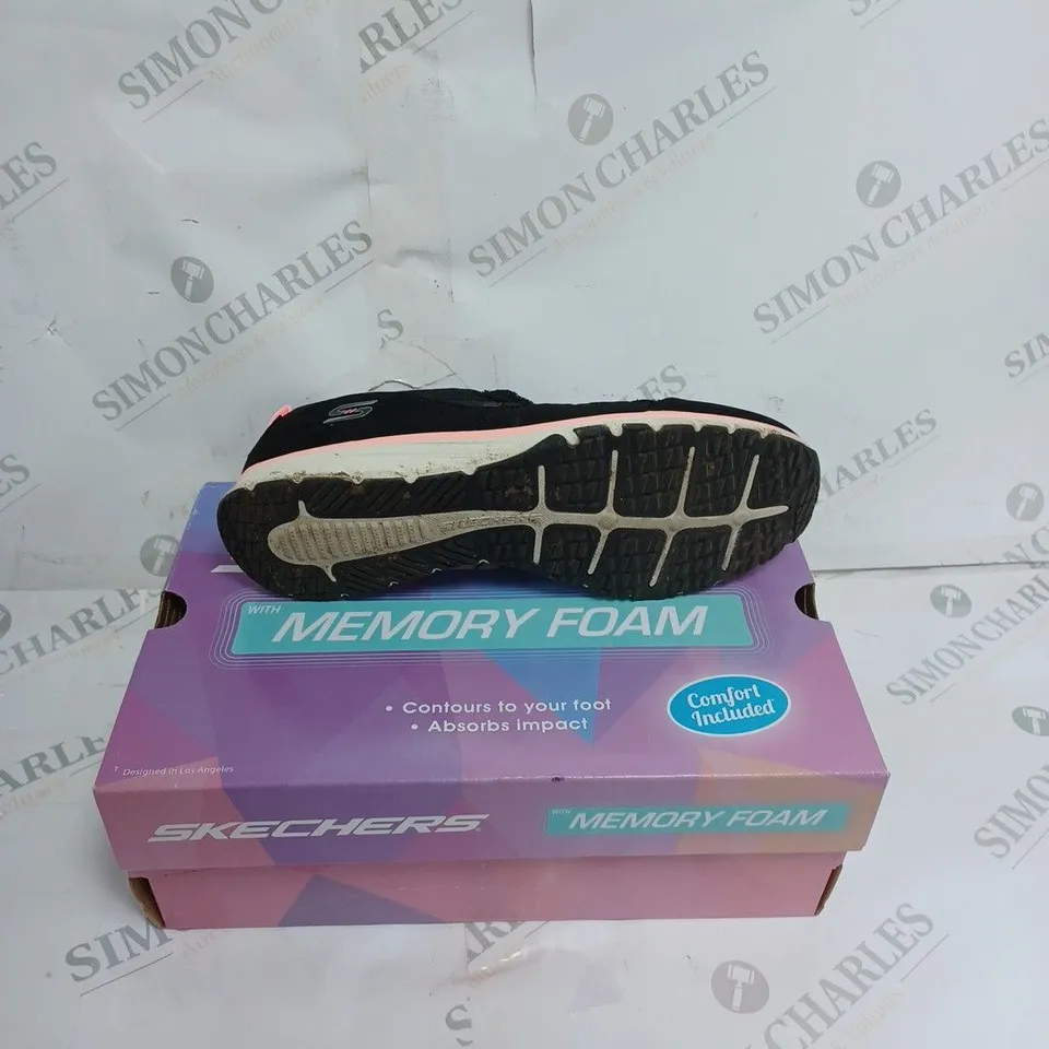 SKETCHERS GRATIS TRAINERS BLACK SIZE 5.5