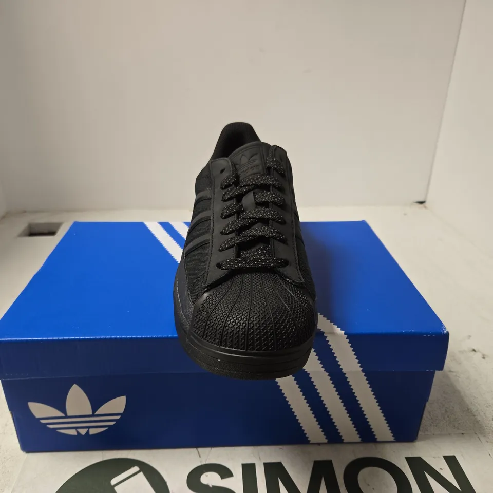 ADIDAS SUPERSTAR BLACK TRAINERS UK 11 BOXED