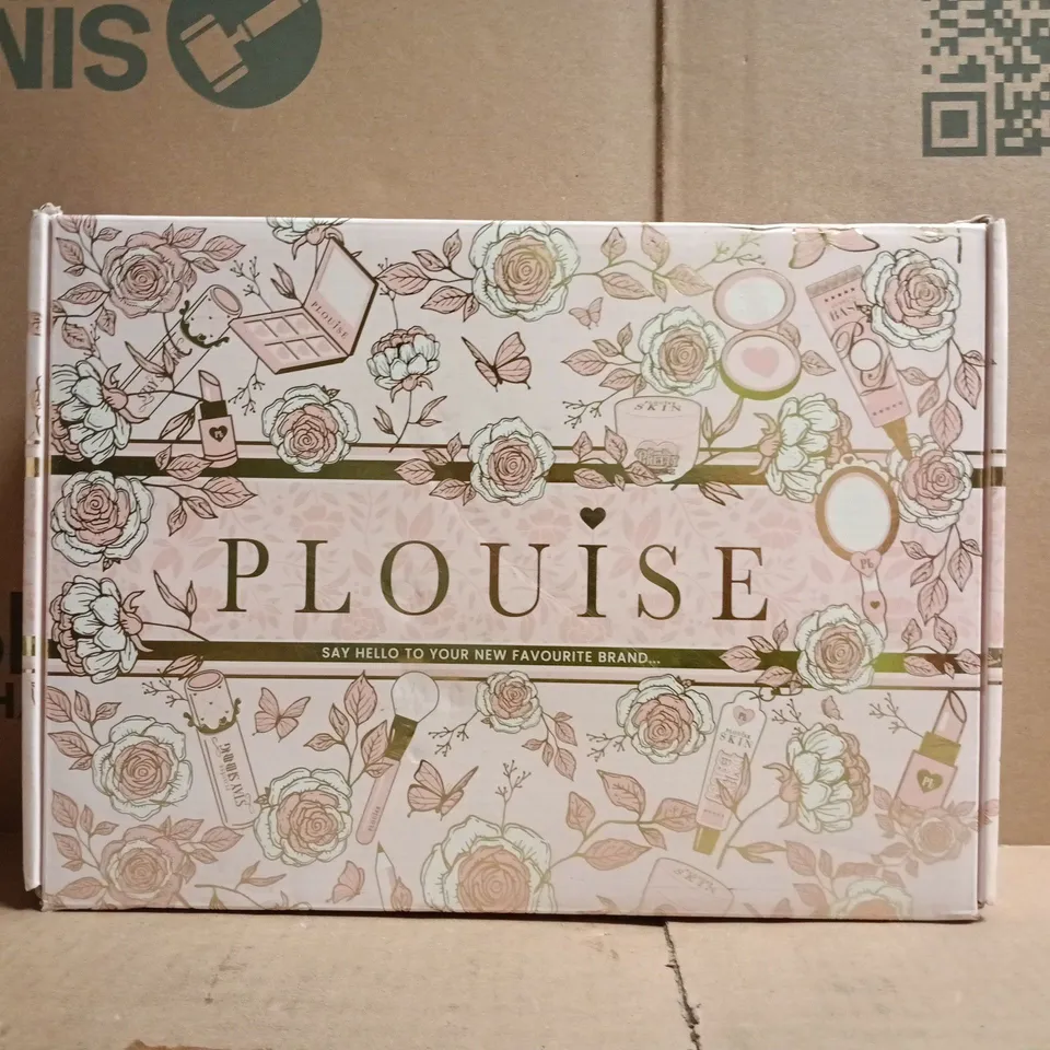 P.LOUISE MYSTERY COSMETIC BOX SET