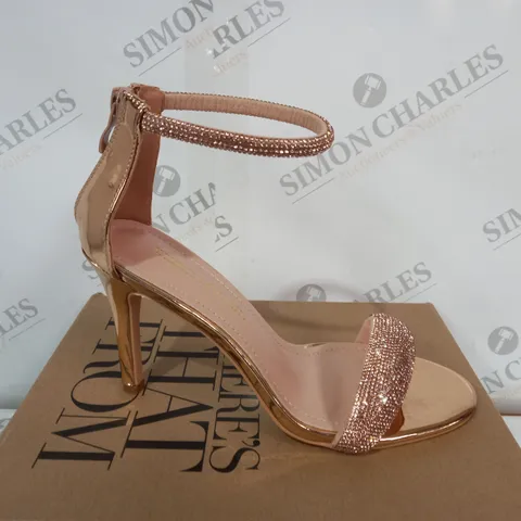 WHERES THAT FROM ROSE GOLD SQUARE OPEN TOE HEELS - SIZE 4