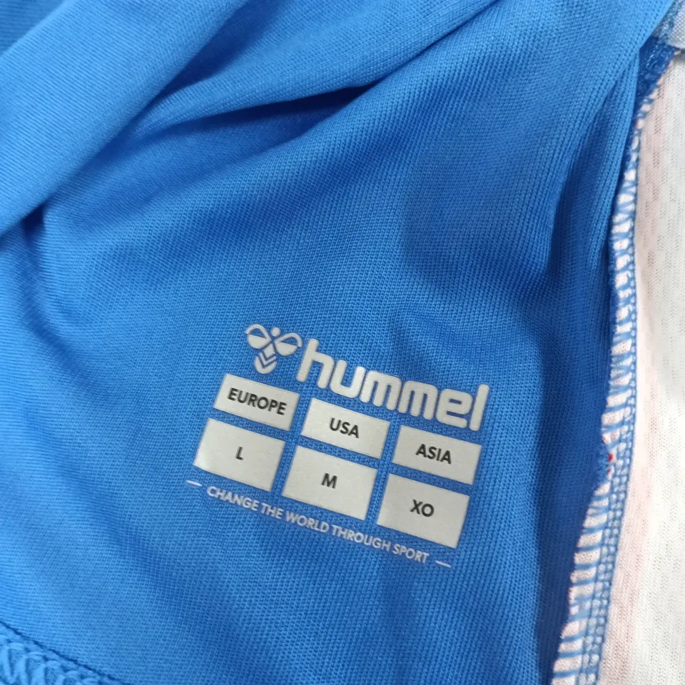 SUNDERLAND AFC HUMMEL FOOTBALL SHIRT – BLUE WITH CREST, SIZE L (UK L) [CITY BY THE SEA ON BACK]