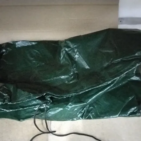 64X64CM WOVEN POLYETHYLENE FIRE PIT COVER