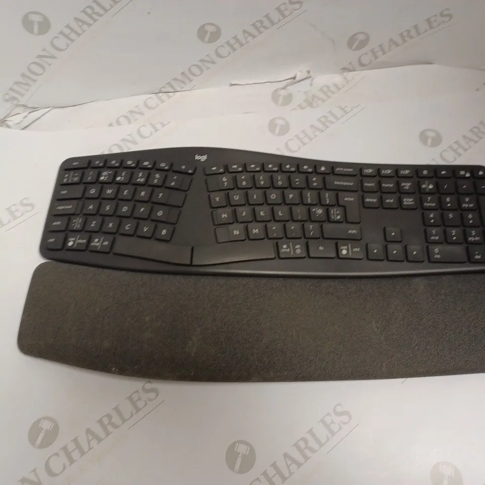 LOGITECH KEYBOARD