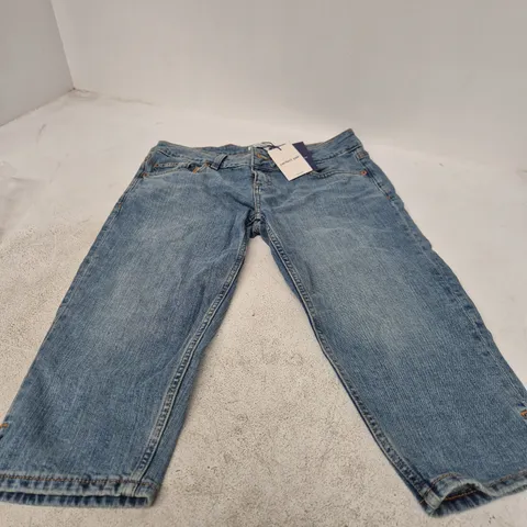 MOTEL DENIM CAPRI JEANS β VINTAGE BLUE WASH, WOMENβS, SIZE M