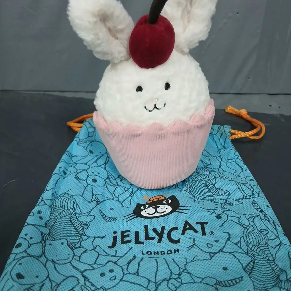 JELLYCAT LONDON I AM DAINTY DESSERT BUNNY CUPCAKE PLUSH TOY