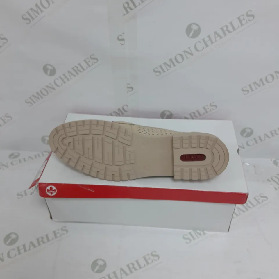 RIEKER WEDGE SANDAL SIZE 6.5