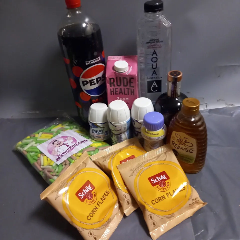 APPROXIMATELY 10 ASSORTED FOOD/DRINK PRODUCTS TO INCLUDE - ROWSE HONEY - RUDE HEALTH SOYA DRINK - PEPSI MAX CHERRY - ETC