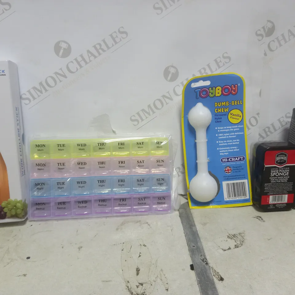 BOX OF APPROXIMATELY 20 ASSORTED ITEMS TO INCLUDE - TOYBOY BUMB BELL CHEW -SHOE SPONGE - WINE CHILLER STICK ETC