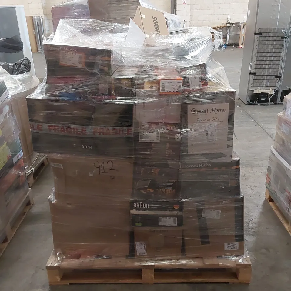 PALLET OF APPROXIMATELY 40 UNPROCESSED RAW RETURN HOUSEHOLD AND ELECTRICAL GOODS TO INCLUDE;