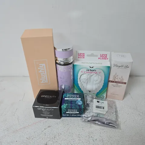7PC COSMETIC GIFT SET TO INCLUDE GREEN CAVIAR FACE CREAM, MARC JACOBS MIRROR, OPVBEAUTY LONDON TRANSLUCENT SETTING POWDER, ETC