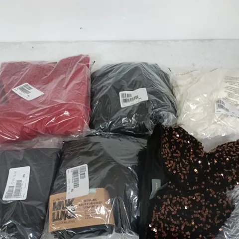 APPROXIMATELY 20 ASSORTED CLOTHING ITEMS IN VARIOUS SIZES, COLOURS & STYLES TO INCLUDE BRANDS SUCH AS RUTH LANGSFORD, WYNNE LAYERS, D&CO, ETC - COLLECTION ONLY