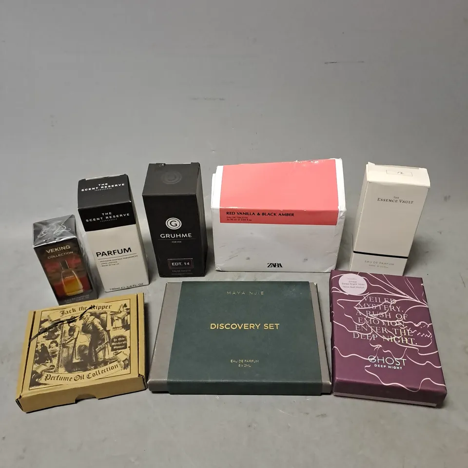 APPROXIMATELY 8 ASSORTED BOXED FRAGRANCES TO INCLUDE - GHOST DEEP NIGHT - THE ESSENCE VAULT 12 - ZARA RED VANILLA & BLACK AMBER - ETC