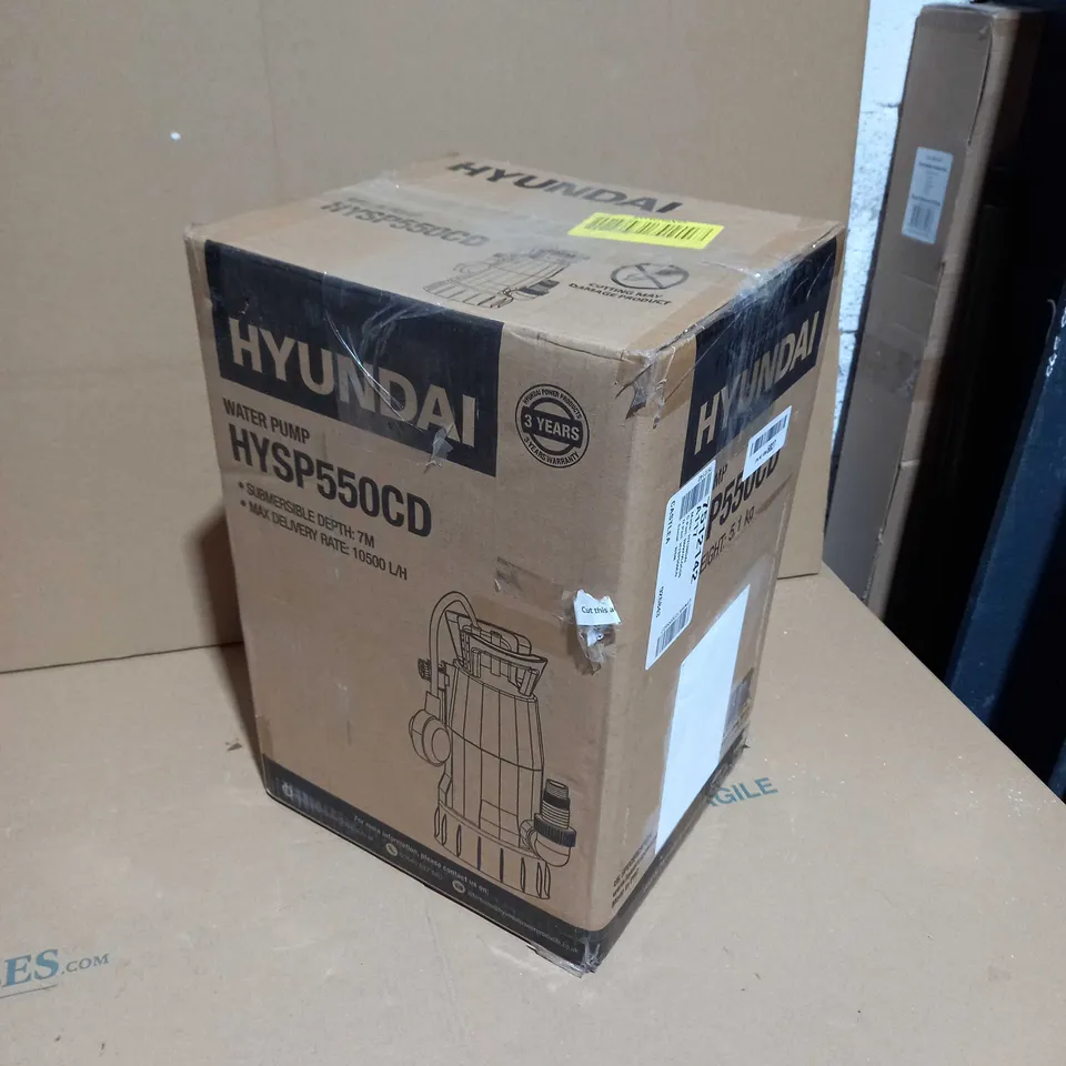 HYUNDAI 550W ELECTRIC CLEAN AND DIRTY WATER SUBMERSIBLE WATER PUMP