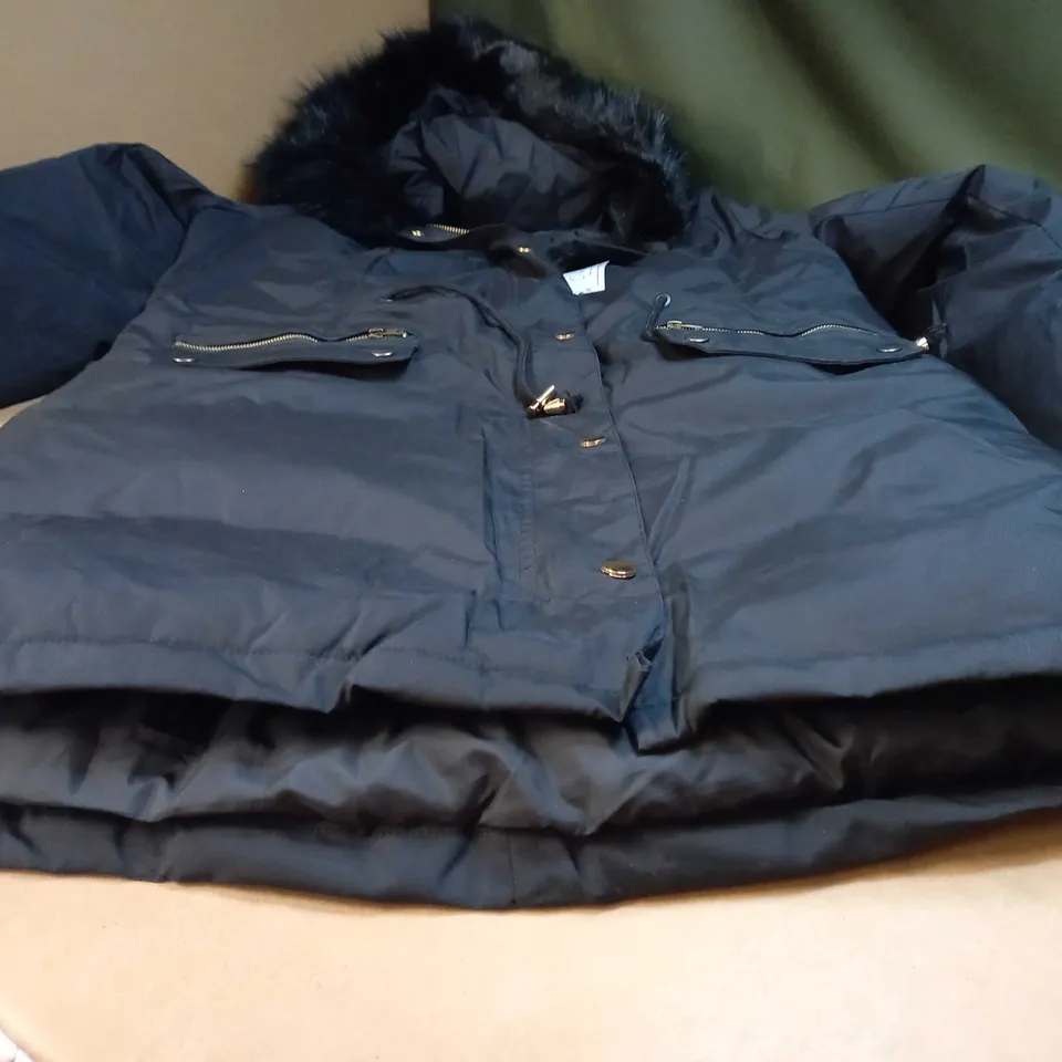 DESIGNER BLACK WOMENS/HOODED PADDED COAT - MEDIUM