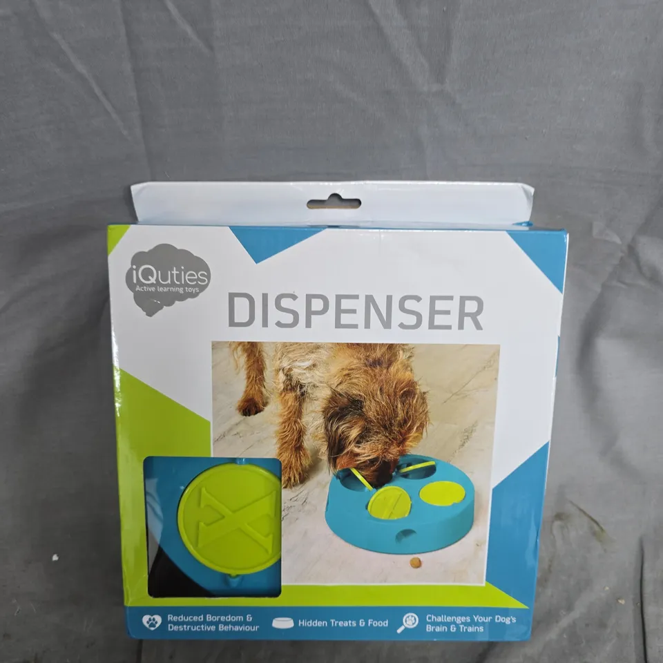 IQUTIES DISPENSER DOG TOY 