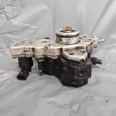 BOSCH FUEL PUMP MODEL UNSPECIFIED 
