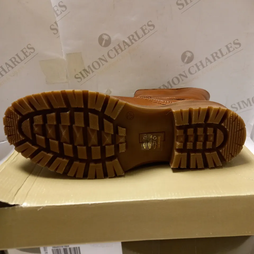 SHOON EIFEL BROWN LEATHER BOOTS - SIZE 6