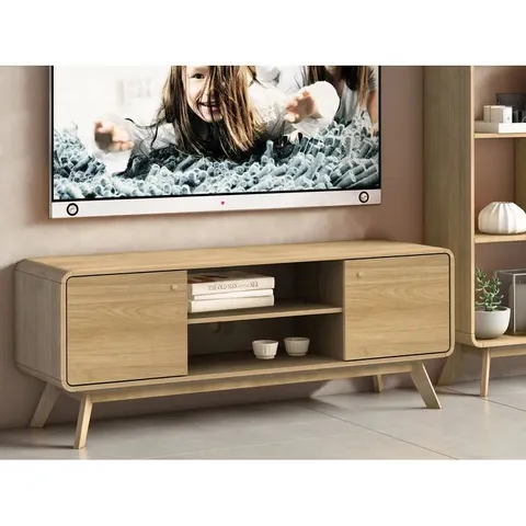 BOXED JUSTINE TV STAND FOR TELEVISIONS UP TO 60" // COLOUR: OAK (1 BOX)