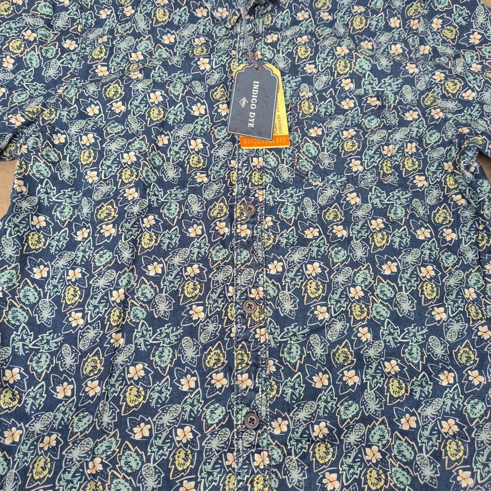 FAT FACE PATTERNED BUTTON UP SHIRT IN BLUE SIZE MEDIUM