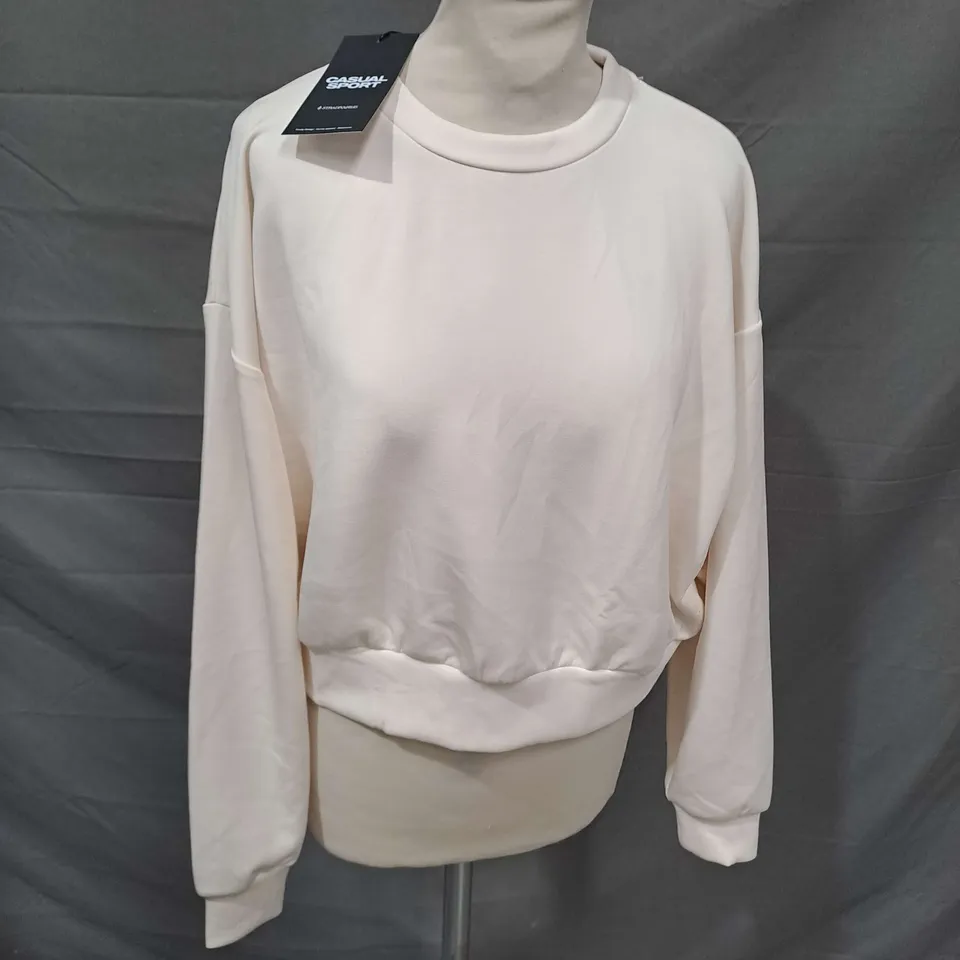 STRADIVARIUS CASUAL SPORT SOFT TOUCH CROPPED PULLOVER IN CREAM SIZE M