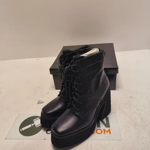 BLACK PU LEATHER LACE-UP PLATFORM BOOTS GT24, UK 5 (EU 38)