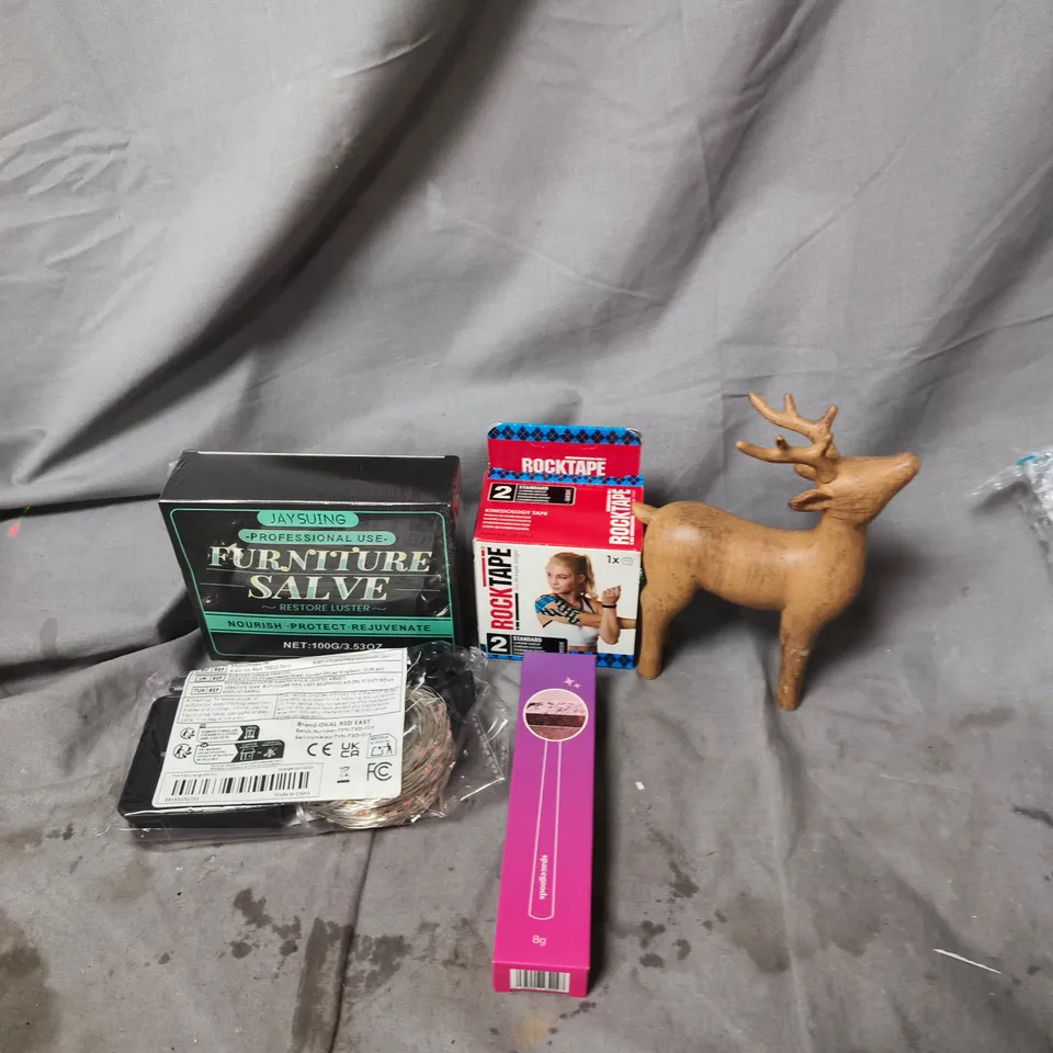 APPROXIMATELY 15 ASSORTED HOUSEHOLD ITEMS TO INCLUDE WOODEN REINDEER ORNAMENT, FURNITURE SALVE AND LED LIGHTS