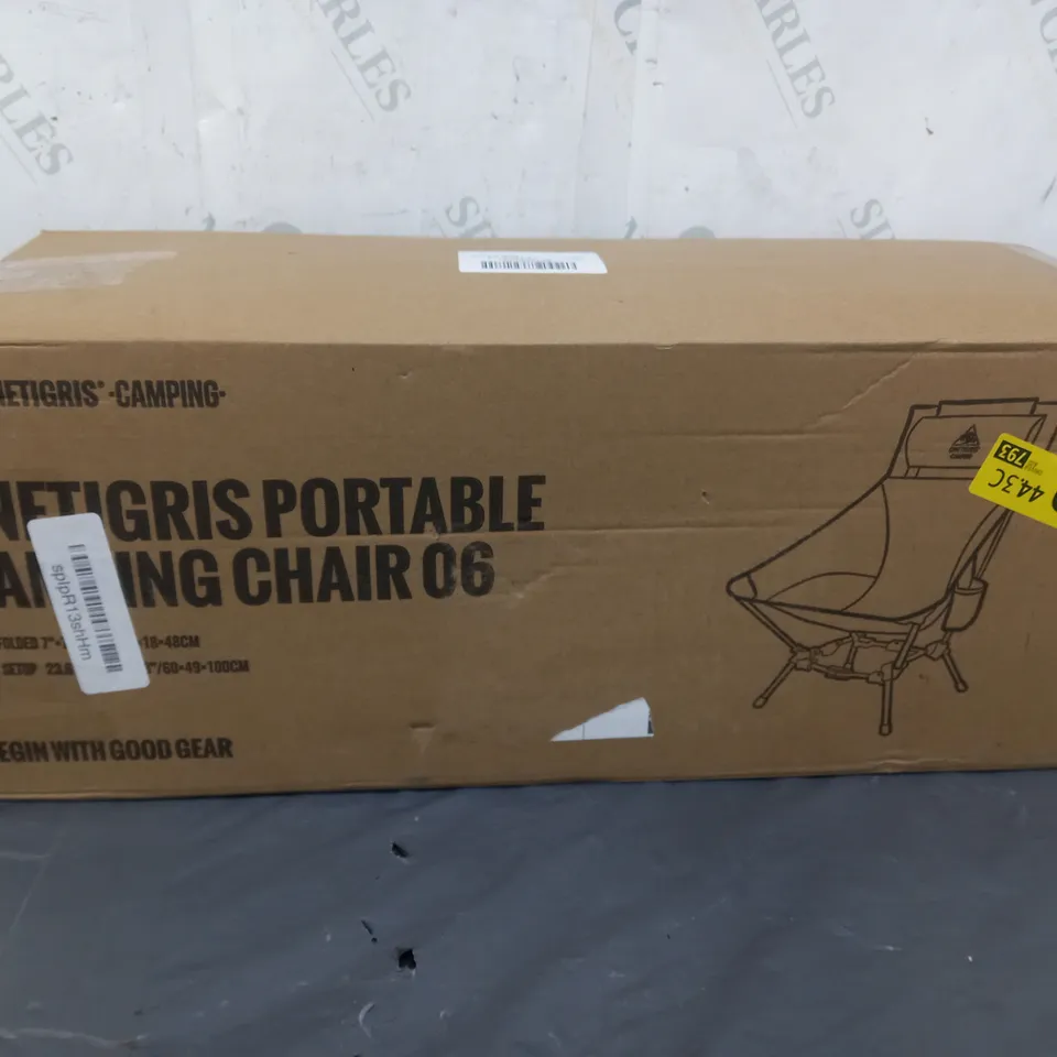 BOXED AND SEALED PORTABLE CAMPING CHAIR 