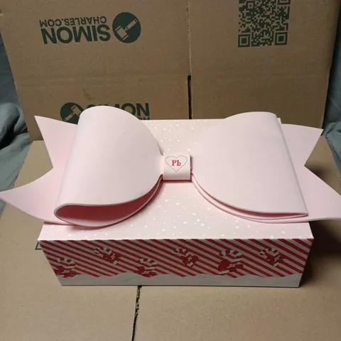 PLOUISE 3 ITEM GIFT BOX TO INCLUDE OBSESSED FOR LESS PARCEL SET AND HAIR TO THE THRONE SHAMPOO