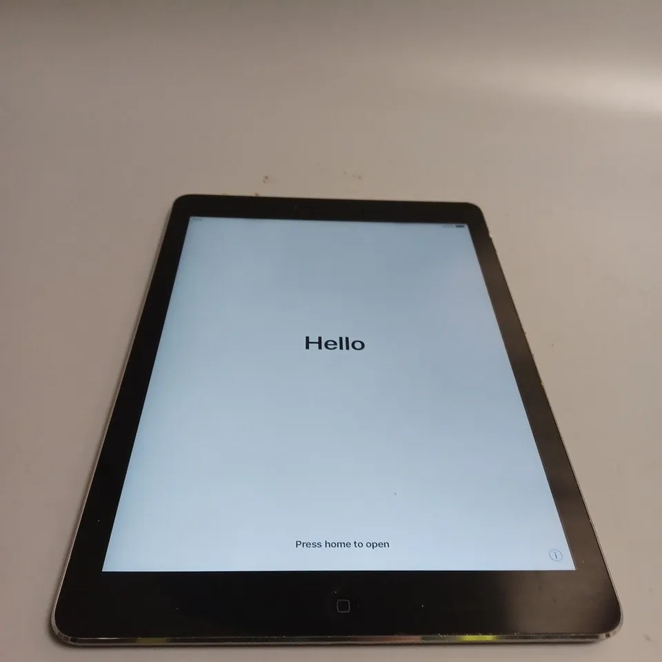 APPLE IPAD AIR 