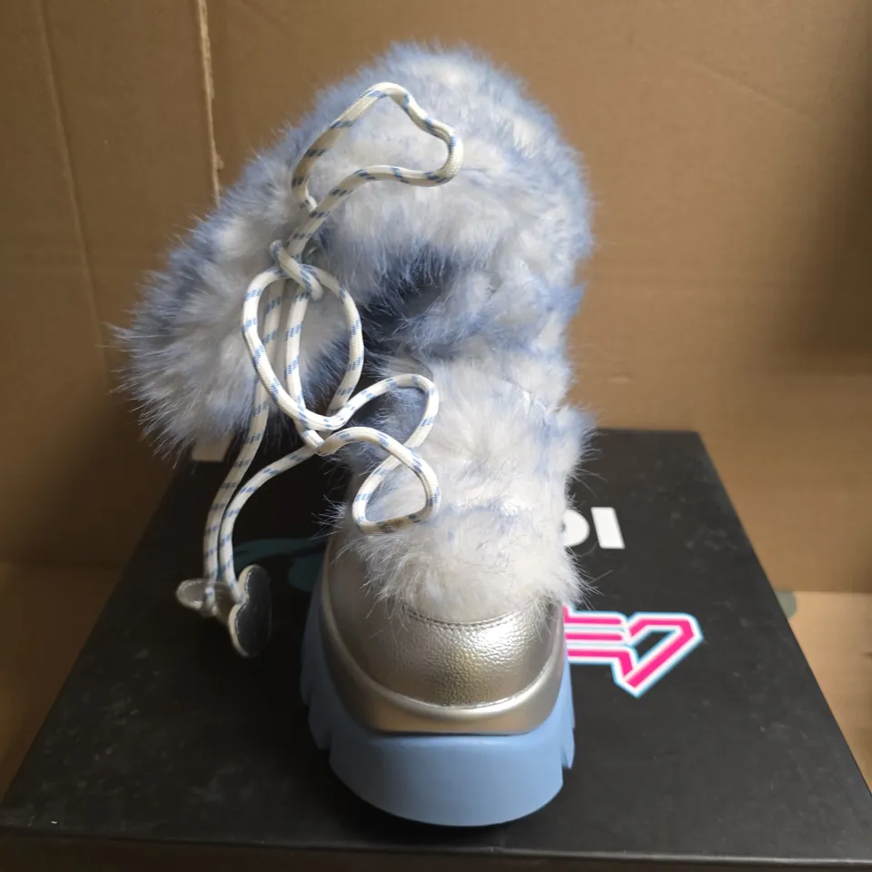 BOXED PAIR OF KOI SNOW MIKU FLUFFY MONSTER LONG BOOTS - UK SIZE 5