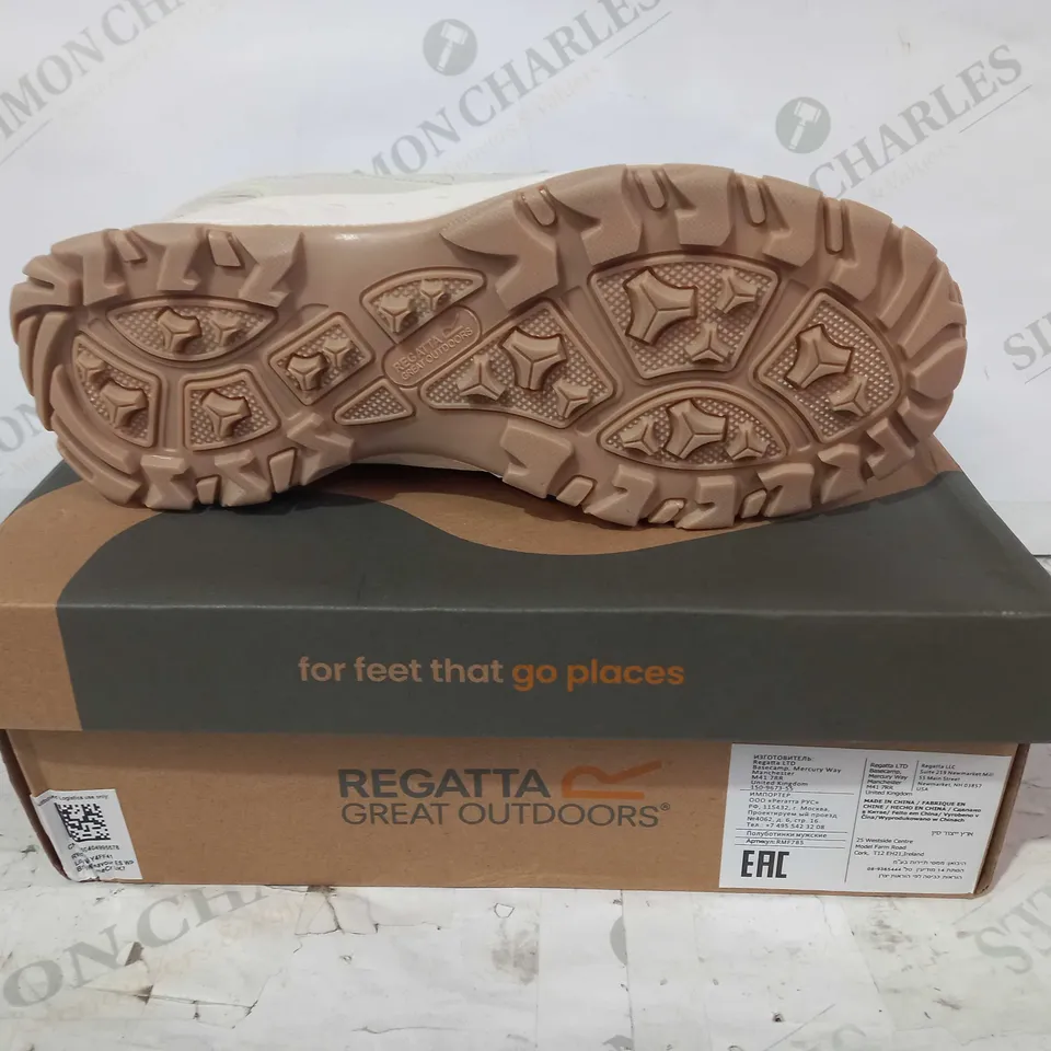 BOXED PAIR OF REGATTA LADY VENDEAVOUR ES WP SHOES IN BARLEY WHITE/LIME CREAM UK SIZE 7