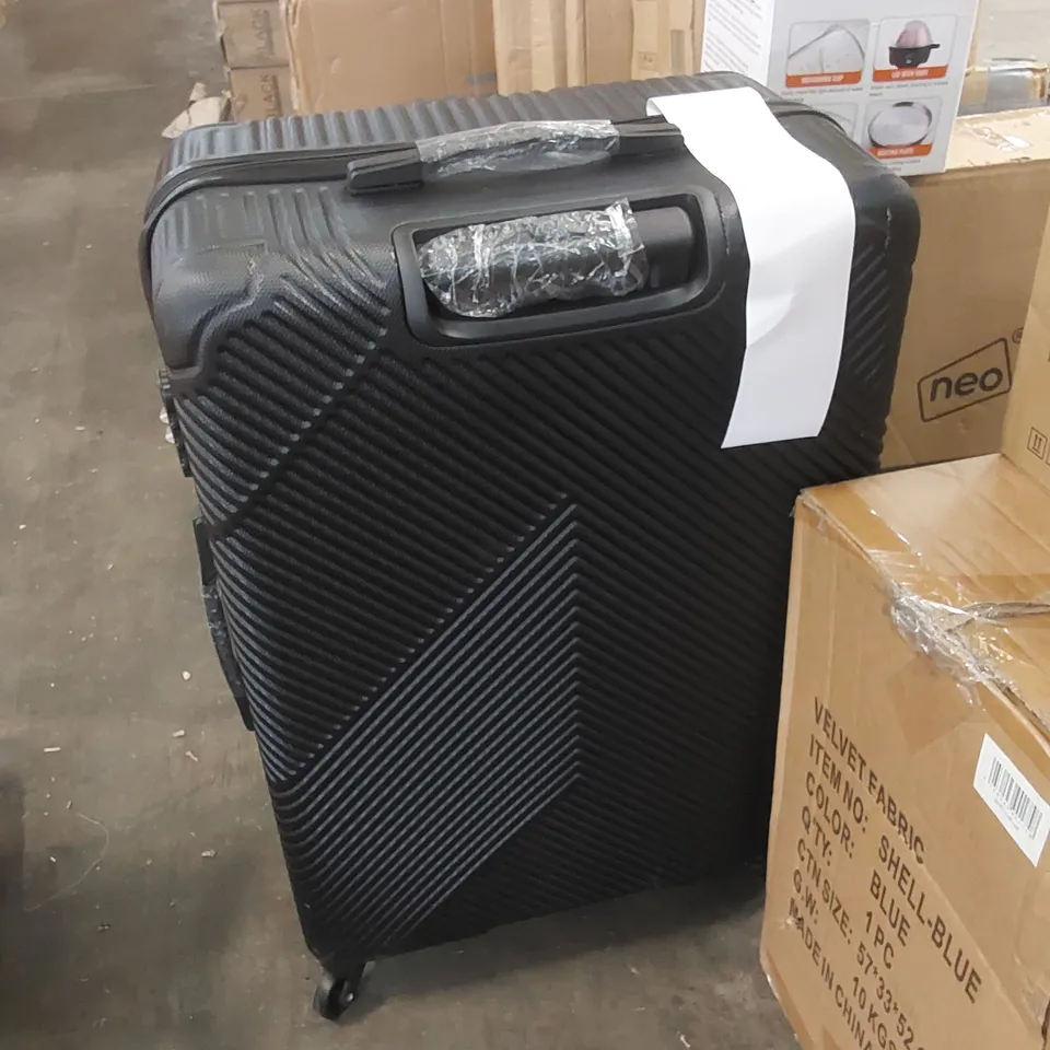 NEO TRAVEL SUITCASE - BLACK