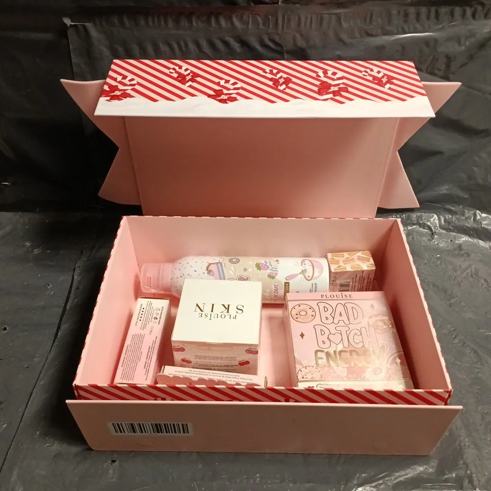 P.LOUISE PINK BOW CHRISTMAS GIFT BOX W. PEEL OFF MASK, BODY FOAM, AND LIP OIL, ETC