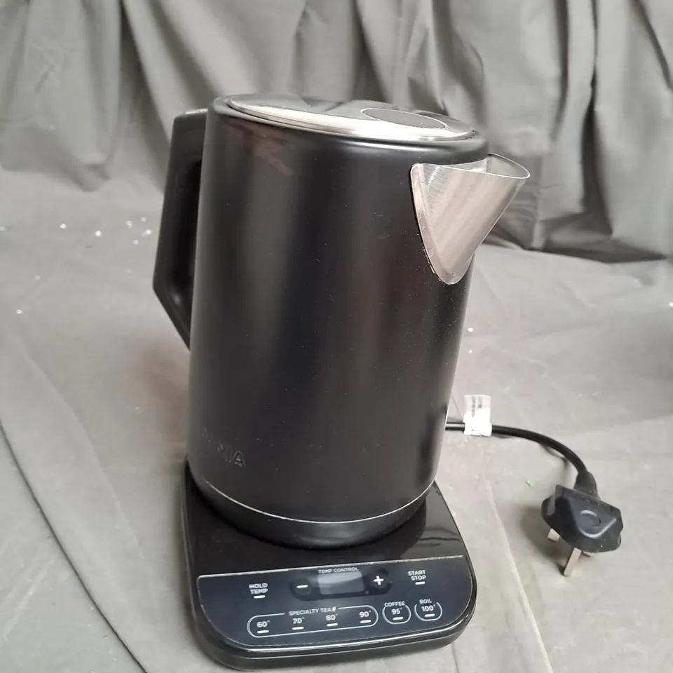BOXED NINJA PERFECT TEMPERATURE KETTLE KT200UK