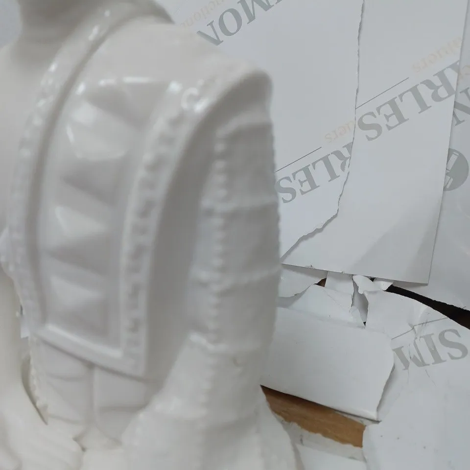 KELLY HOPPENS BUDDA STATUE 