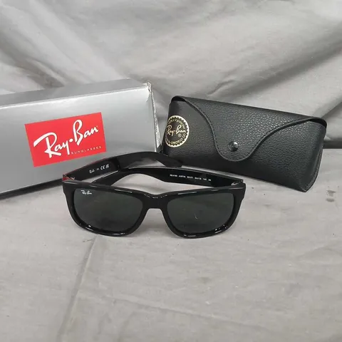 RAY-BAN RB4165 JUSTIN SUNGLASSES – BLACK FRAME, DARK GREEN LENSES