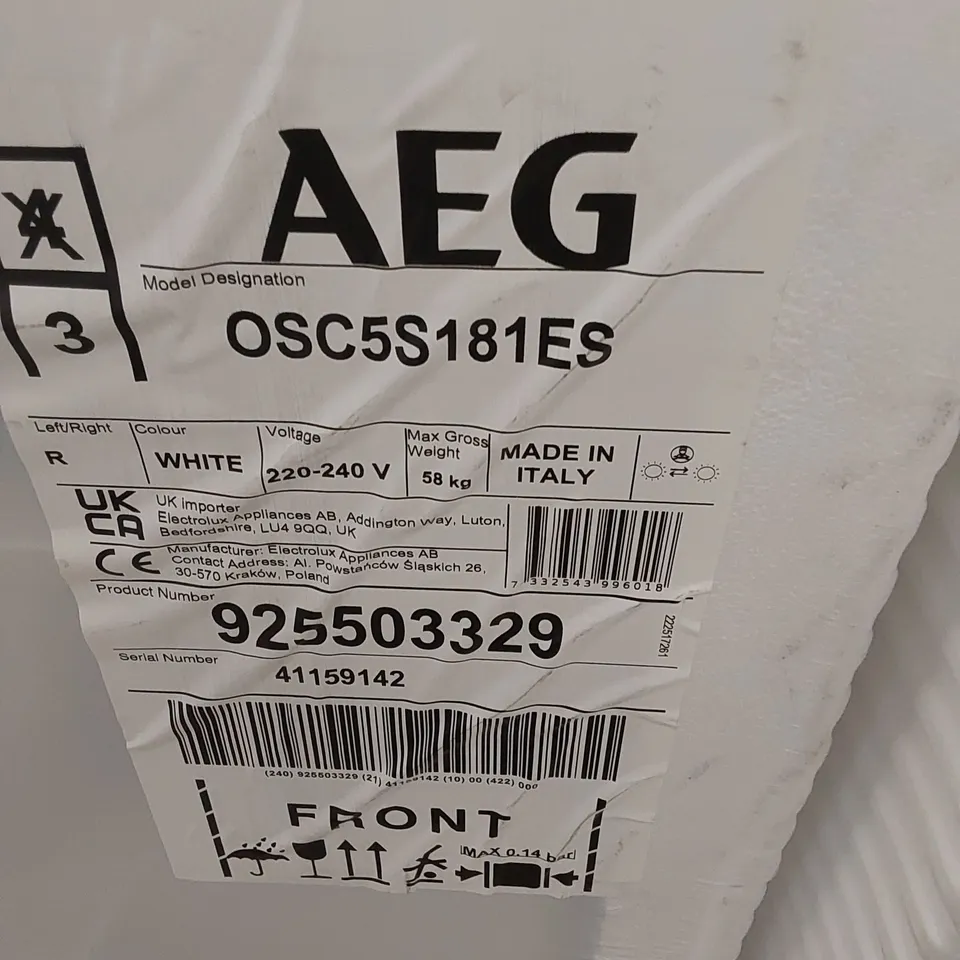 AEG OSC5S181ES LOW FROST INTEGRATED FRIDGE FREEZER, SLIDING HINGE, 70/30 RRP £500