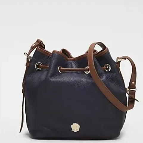 PAUL COSTELLOE GYMKHANA LEATHER TOGGLE BAG BLACK