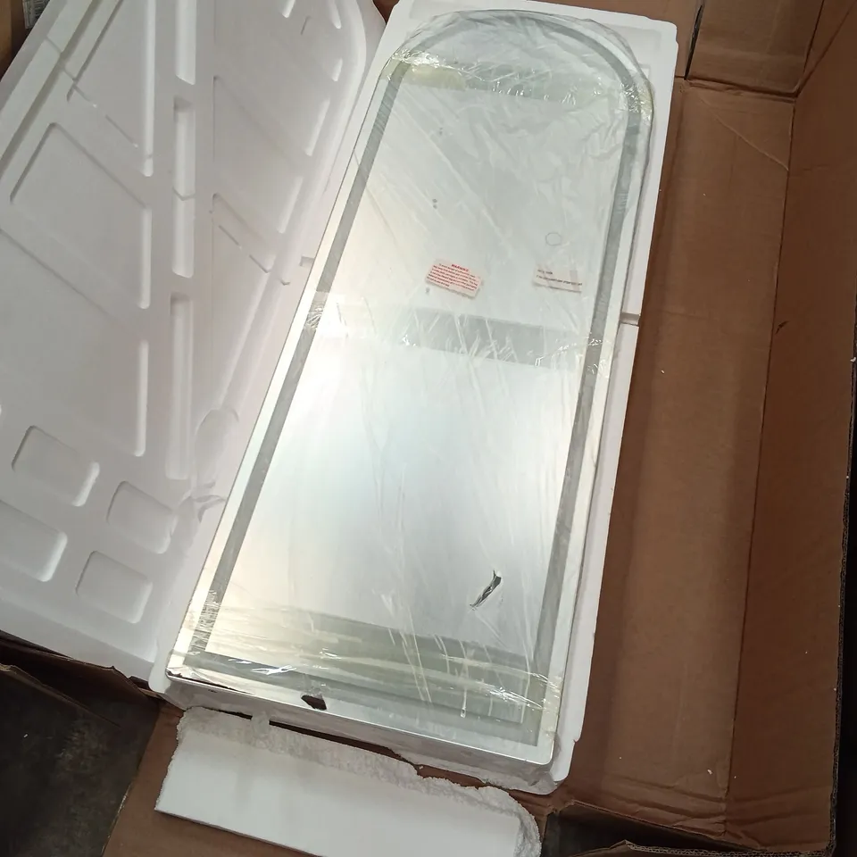 BOXED MIRROR WITH LED LIGHTING (1 BOX)