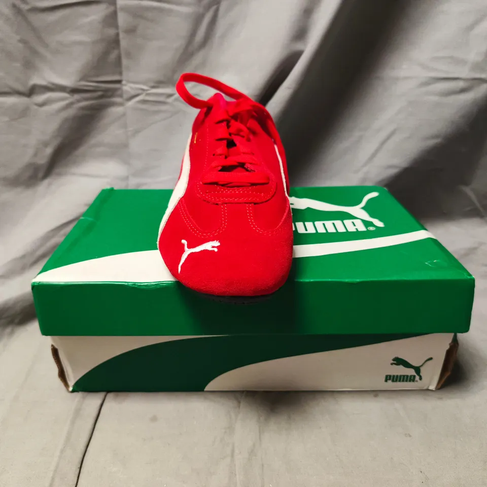 BOXED PAIR OF PUMA SPEEDCAT OG SHOES IN RED/WHITE SIZE UK 6