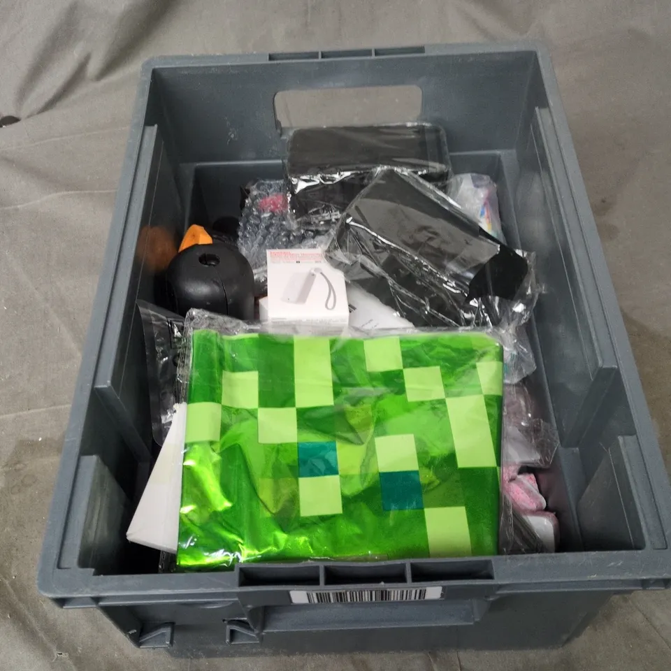 TOTE OF APPROXIMATELY 12 ASSORTED ITEMS TO INCLUDE: YOKOCUT AUGER BIT 25MM