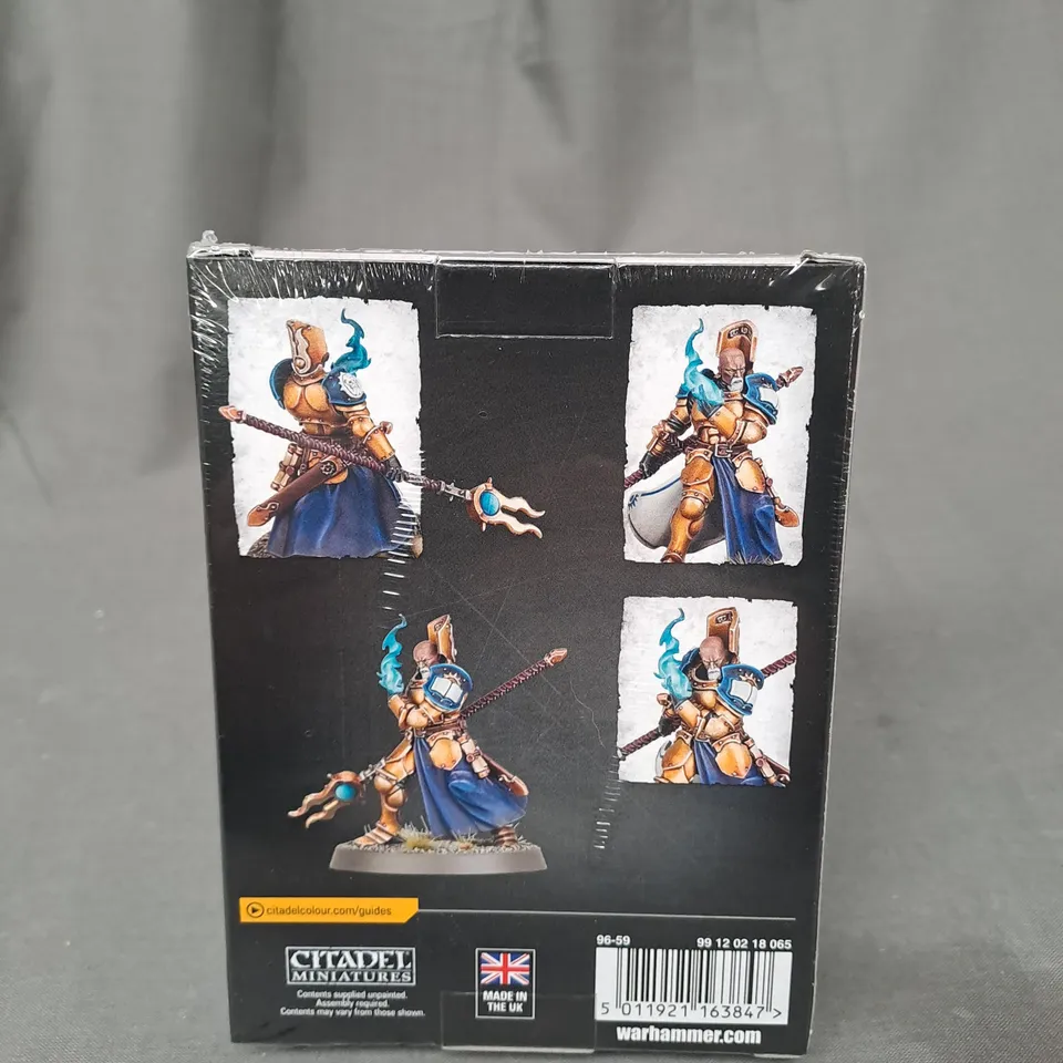 WARHAMMER COMMEMORATIVE SERIES - STORMCAST ETERNALS MORDERN TZANE KNIGHT-ARCANUM