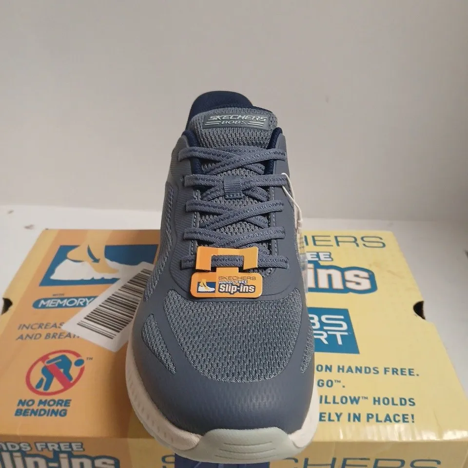 BOXED PAIR OF SKECHERS SLIP-INS MEMORY FOAM SHOES – UK SIZE 8