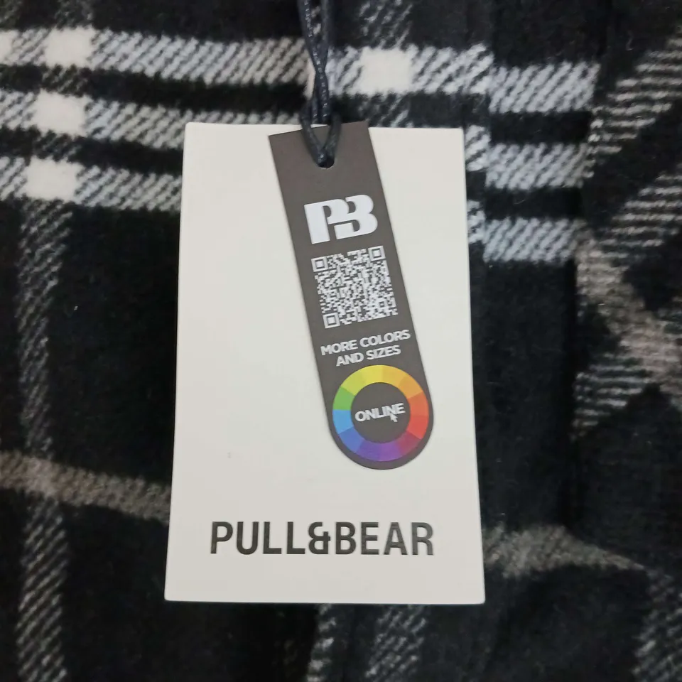 PULL & BEAR LUMBERJACK SHIRT BLACK SIZE UK L