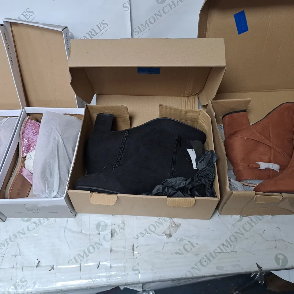 APPROXIMATELY 10 PAIRS  OF ASSORTED SHOES TO INCLUDE BOXED AND UNBOXED HEELS AND BOOTS