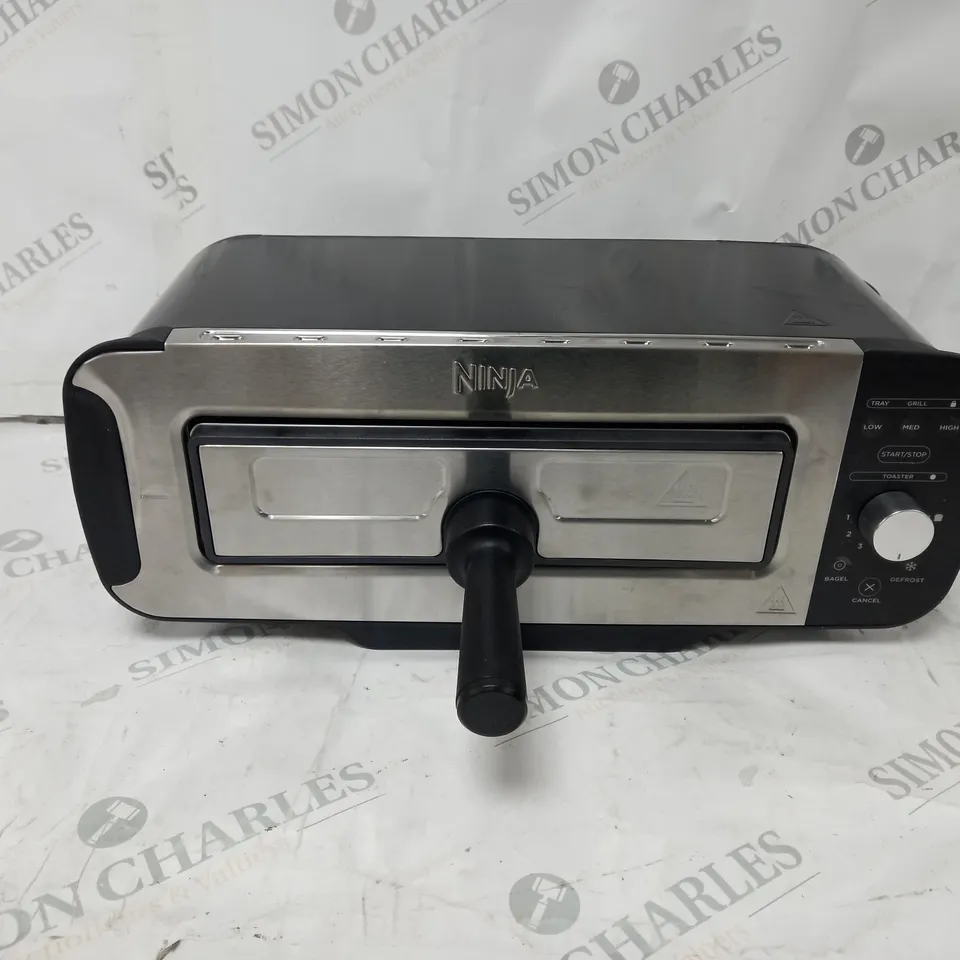 NINJA 2 IN 1 TOASTER & GRILL ST100UK
