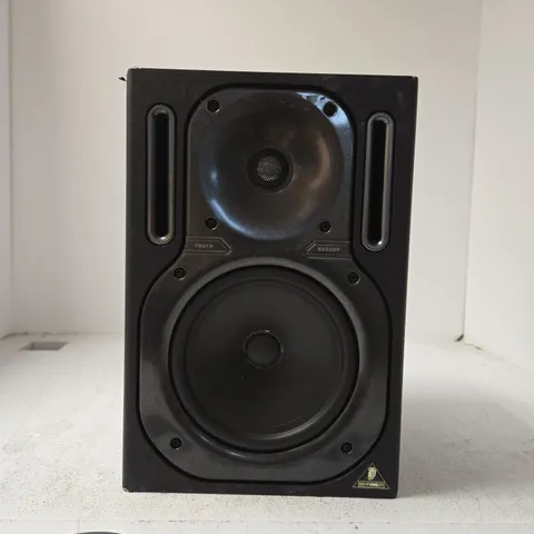 BEHRINGER TRUTH B2030P 2-WAY STUDIO MONITOR