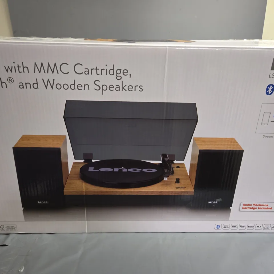 LENCO TURNTABLE WITH MMC CARTRIDGE, BLUETOOTH AND WOODEN SPEAKERS